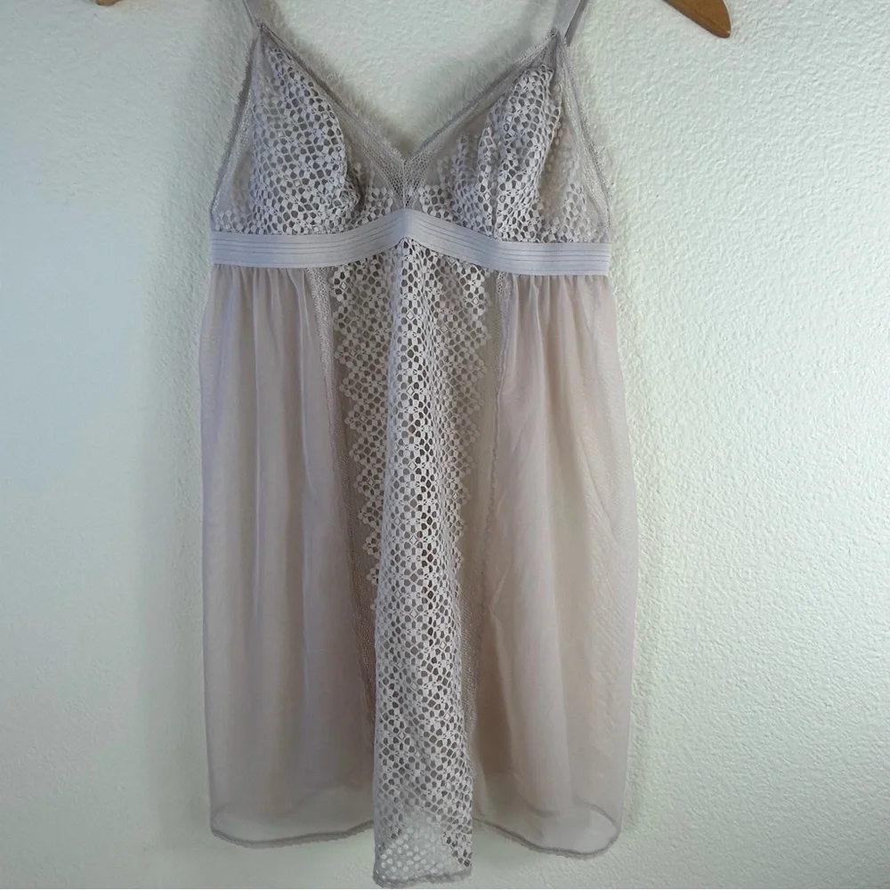 DKNY Beige Sheer Lace Lingerie Baby Doll w/ Adjustable Straps, Size Large - Picture 3 of 9